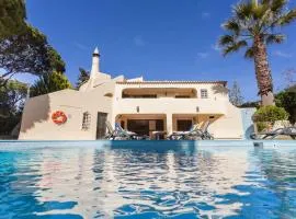 Villa Amarela