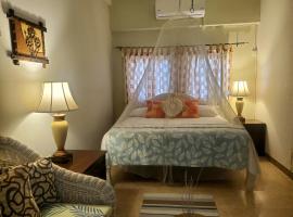 Sunbreeze Ocho Rios - A spacious, homely apartment，位于欧丘里欧的公寓