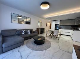 Skylark 2 Apartment with Terrace，位于Is-Swieqi的公寓