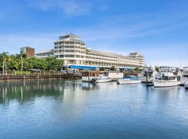 Shangri-La The Marina, Cairns，位于凯恩斯的酒店