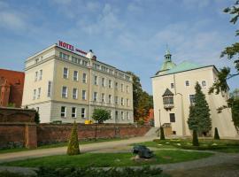 城堡酒店，位于斯武普斯克的酒店