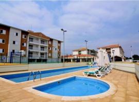 Remarkable 3-Bed Apartment in Viana，位于Viana的酒店