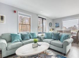 Luxury 3Bed Private Apartment Near Manhattan，位于新罗谢尔的海滩酒店