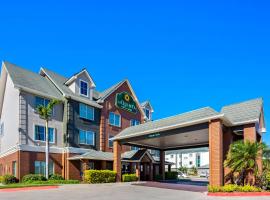 La Quinta by Wyndham Pharr North McAllen，位于法尔的酒店