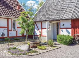 Beautiful Home In Munka-ljungby With Wifi，位于Munka-Ljungby的乡村别墅