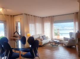Tramuntana, casa amb bones vistes a mar, T，位于德拉塞尔瓦港的酒店