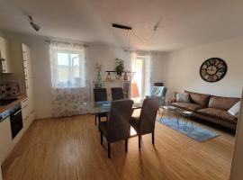 Studios Am Wienerwald，位于新特尔布鲁的带停车场的酒店