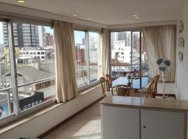 Punta Del Este, Pen&iacute;nsula Santos Dumont, 2 dormitorios, 2 ba&ntilde;os, 5 personas，位于埃斯特角城的酒店