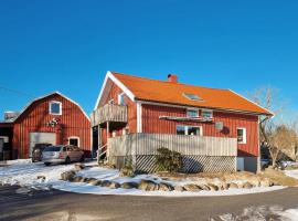 3 Bedroom Stunning Home In Kållekärr，位于Fagerfjäll Tjörn的别墅