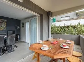 Appartement moderne avec terrasse - entre ville et plage, 3 chambres et parking à Anglet - FR-1-3-583