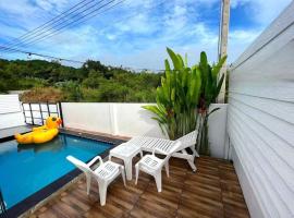 Pool Villa Sattahip White House，位于梭桃邑的酒店