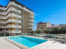 Superbe 3 pièces VUE MER à 2 mn de la plage, terrasse, piscine et parking privé !