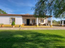 Montinho do Palanque，位于维亚纳杜阿连特茹的酒店