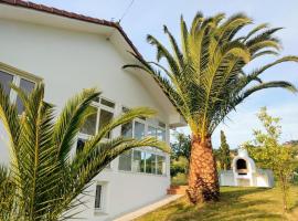 Preciosa Casa de Campo + Playa + Jardín + Mascotas，位于Naveces的木屋