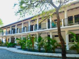 Hotel Kraken，位于Salinas的酒店