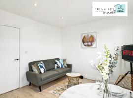 One Bedroom Apartment by Dream Key Properties Short Lets & Long Lets Uxbridge with Free Wi-fi - 5，位于阿克斯桥的酒店