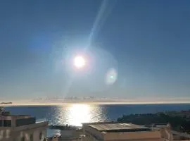 Spacieux 4p vue mer à Monaco