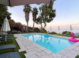 Residence VILLA MOROSI - Favone，位于孔卡的酒店