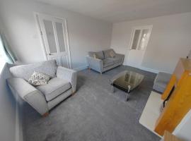 Cosy Brighouse 3 bed house-Great for contractors，位于布里格豪斯的公寓