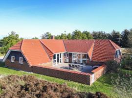 Lovely Home In Fanø With Kitchen，位于凡岛的酒店