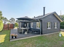 Holiday Home Kamilla - 200m from the sea in Funen by Interhome，位于尼堡的海滩短租房