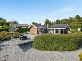 Holiday Home Ebbeline - 150m from the sea by Interhome