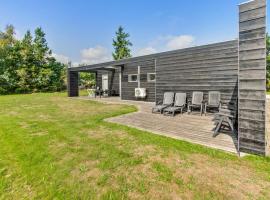 Holiday Home Edda - 400m from the sea by Interhome，位于海尔斯的酒店