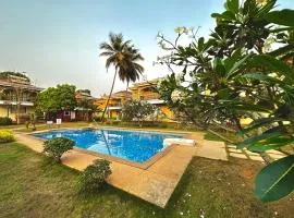 Luxurious 3-bedroom bungalow by the beach，位于瓦尔恰的简易别墅