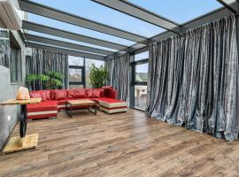 Willa pod Warszawą & SPA & Grota Solna，位于Rybie的酒店