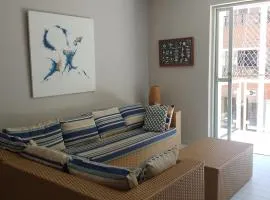 Apartamento familiar com acesso privativo à Praia Mansa