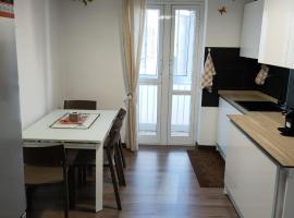 Casa Vacanze Celine a due passi dal mare，位于萨沃纳的酒店