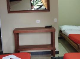 HOTEL LA GAITANA HEROINA INDIGENA，位于圣阿古斯丁-德瓜达利克斯的酒店