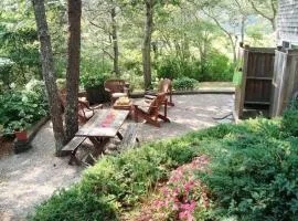 138 Soundview Avenue Chatham Cape Cod - - The Heron's Nest