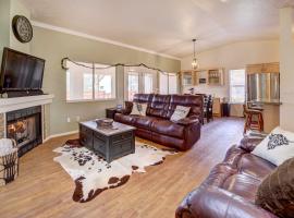 Mountain-View Deck Pet-Friendly Home in Prescott
