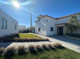 LUX House 15 min Fatima - Nazare，位于莱里亚的别墅