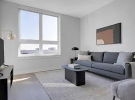 Arlington Heights 1BR w Gym Lounge nr Metra CHI-592