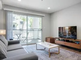Downtown Mountain View 2BR w pool gym parking SFO-124