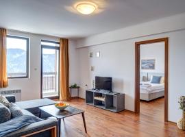 Complex Silver Hills，位于斯莫梁的酒店