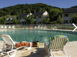 Piscine, vacances et nature - Séjour classé，位于圣热涅-多尔特的酒店