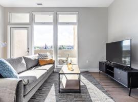 San Carlos 2BR w Gym Pool nr Train Shops SFO-440