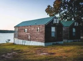 Lakefront Cedar Cabin - 8