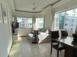 Apartamento 2 quartos completo 200 m da praia，位于卡庞达卡诺阿的海滩短租房