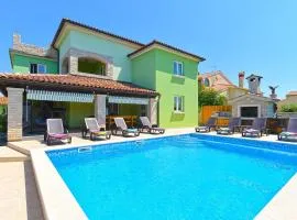 Family friendly apartments with a swimming pool Galizana, Fazana - 20796