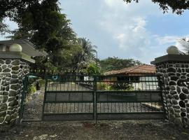 The Riverstone Agro Farm，位于Vajapūr的酒店