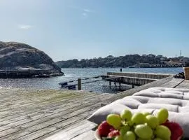 12 person holiday home in Nösund-By Traum