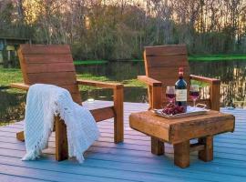 GOVERNOR'S CREEK~Waterfront, King Bed w/Water View，位于Green Cove Springs的酒店