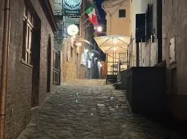 Da Castruccio degli Antelminelli