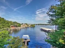 Lake front House w/ Private Dock