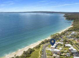 Nelsons Beach House - Belle Escapes Jervis Bay，位于文森提亚的宠物友好酒店