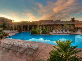 D5-Coral Springs Poolside-Ground Floor 3-bedroom Hillside View，位于哈里肯的酒店